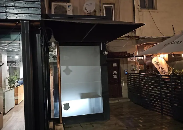 Private At Ceausescu's Place In Old Unirii Square