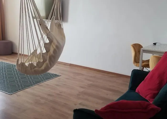 Private At Ceausescu's Place In Old Unirii Square