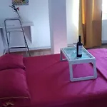 Bed & Breakfast Private At Ceausescu's Place In Old Unirii Square *