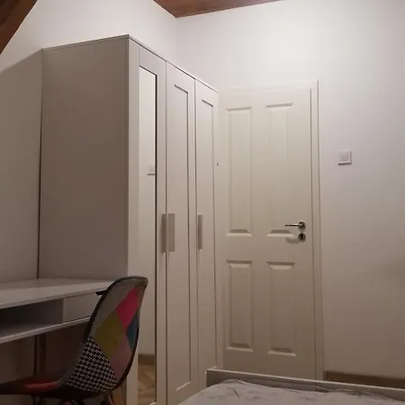 Oda ve Kahvaltı Private At Ceausescu's Place In Old Unirii Square