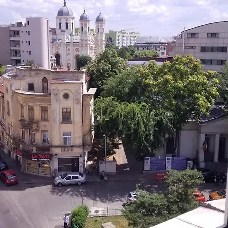 Bed & Breakfast Private At Ceausescu's Place In Old Unirii Square Bucharest