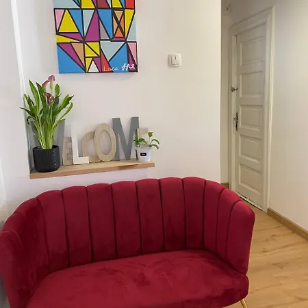 Private At Ceausescu's Place In Old Unirii Square *