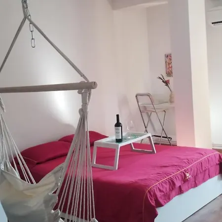 Private At Ceausescu's Place In Old Unirii Square *