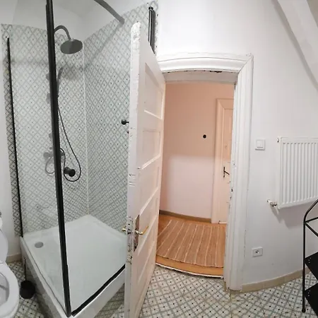 Private At Ceausescu's Place In Old Unirii Square Bed & Breakfast