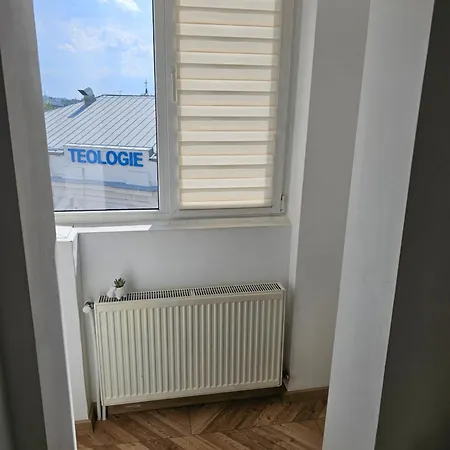 Private At Ceausescu's Place In Old Unirii Square Готель типу 