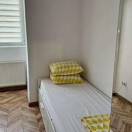 Private At Ceausescu's Place In Old Unirii Square *