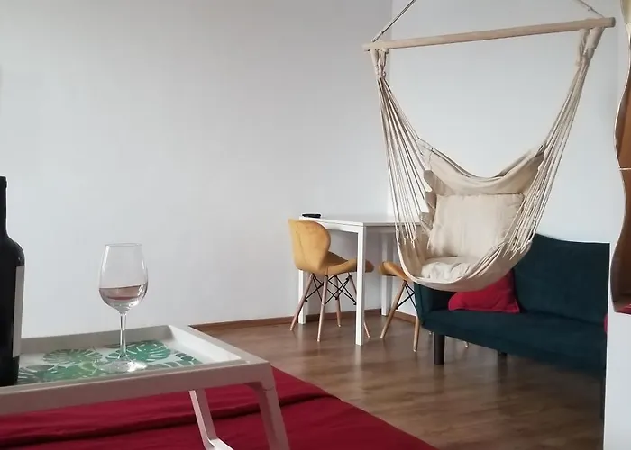 Private At Ceausescu's Place In Old Unirii Square Couette-café