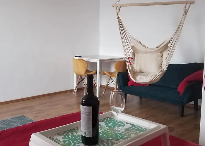 Private At Ceausescu's Place In Old Unirii Square