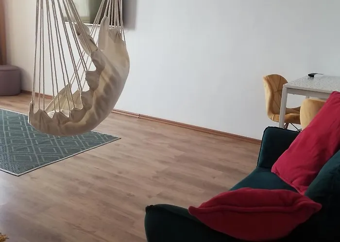 Private At Ceausescu's Place In Old Unirii Square