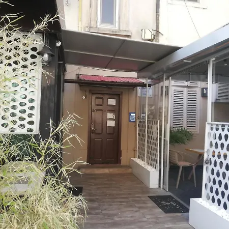住宿加早餐酒店 Private At Ceausescu's Place In Old Unirii Square *