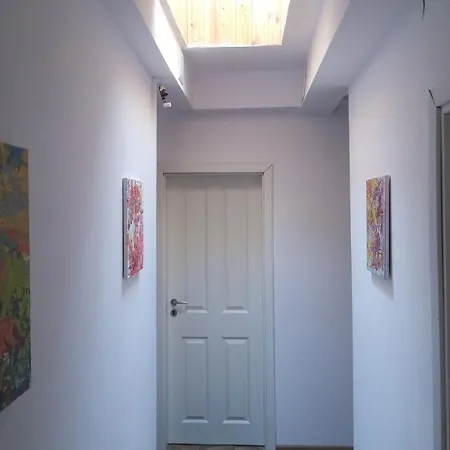 Nocleg ze śniadaniem Private At Ceausescu's Place In Old Unirii Square Bukareszt