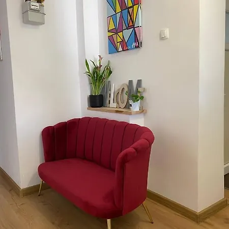 Private At Ceausescu's Place In Old Unirii Square * Bukareszt